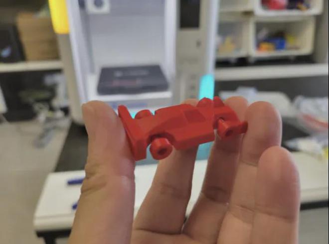 办、手机壳这个“黑科技”现在有手就会！尊龙AG人生就是博用3D打印做玩具、手(图6)