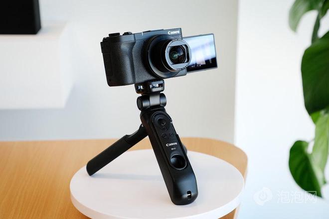 机 佳能PowerShot V1上手人生就是搏画质更好还十分轻便的随身(图4)