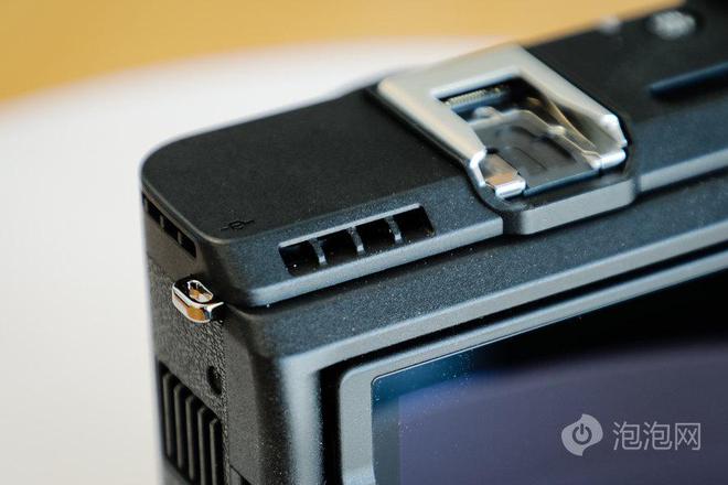 机 佳能PowerShot V1上手人生就是搏画质更好还十分轻便的随身(图8)