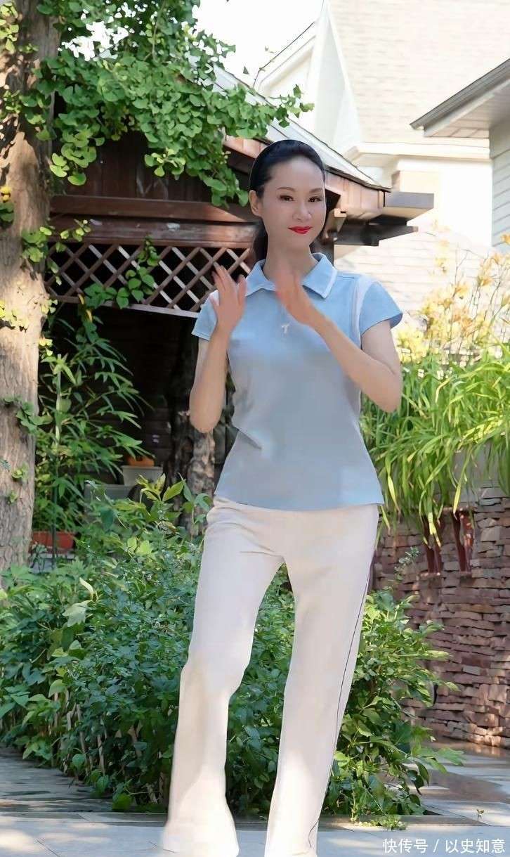 做饭颠勺打蛋样样精通二婚老公年轻帅气尊龙凯时网站59岁于文华